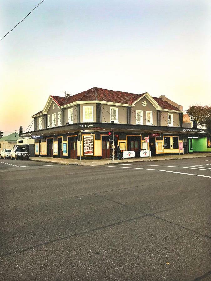 Newcastle Hotel Exterior photo